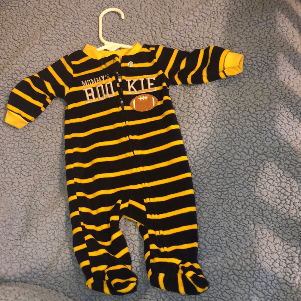 Newborn outfit